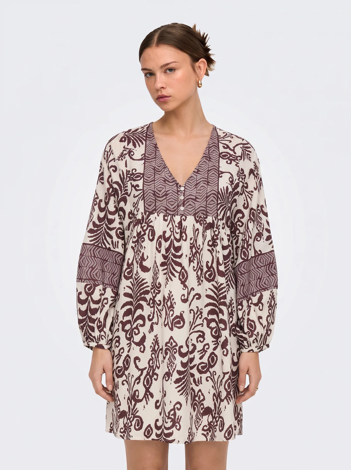 VESTIDO CORTO CUELLO V RICHIZ-