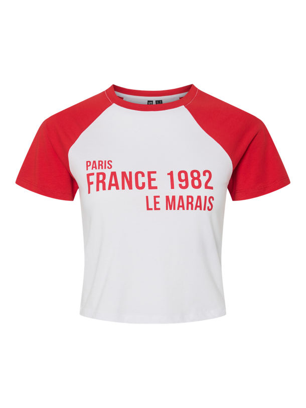 Product CAMISETA JANNIE - Bright White Detail:High Risk Red Sleeves - Image 1