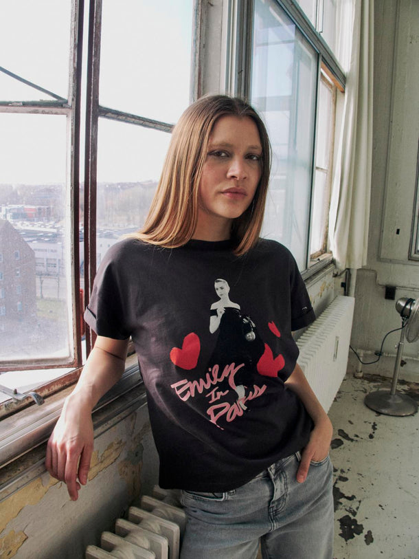 Product CAMISETA GABY  - Obsidian Print:EMILY & HEARTS - Image 1