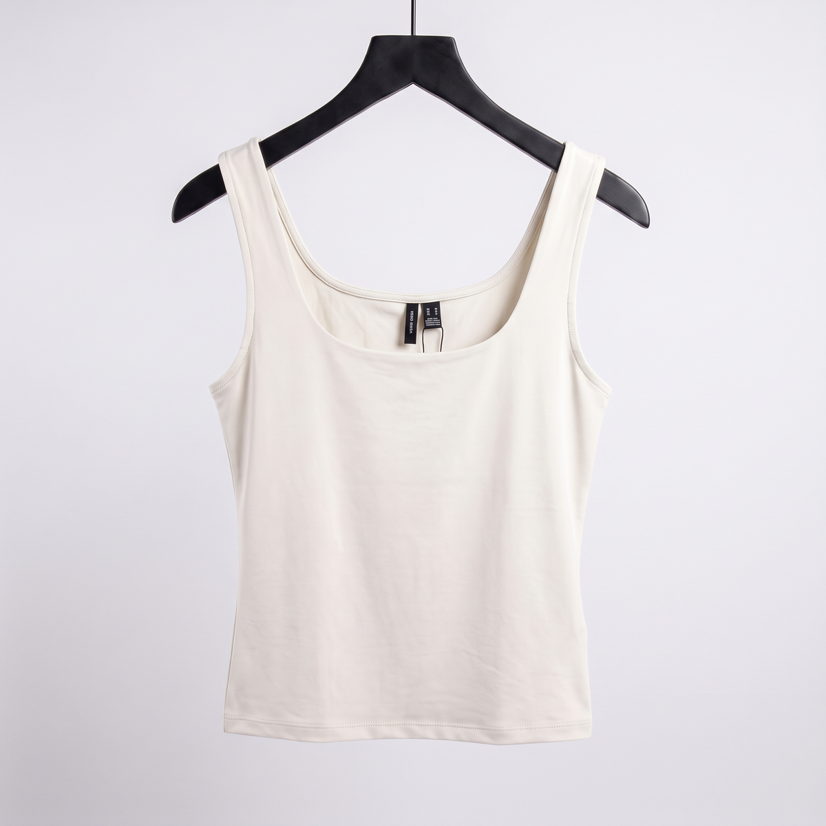 TOP SIN MANGAS CUELLO CUADRADO KARLA- - Snow White