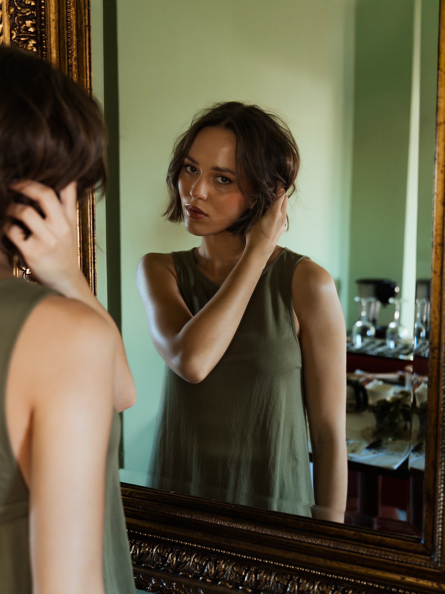 VESTIDO TEJIDO CON ESPALDA ABIERTA EDITH -Capulet Olive