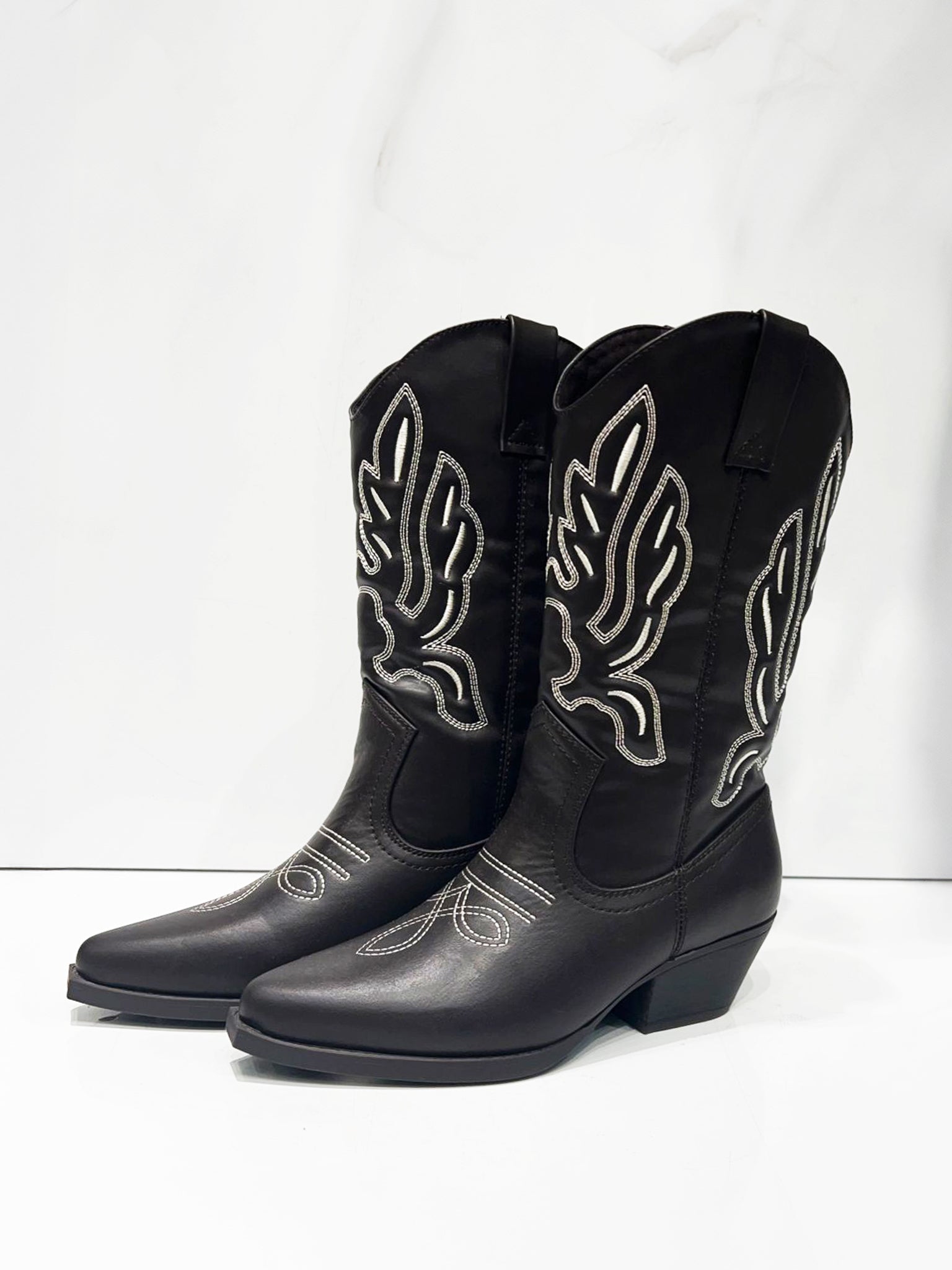 BOTA COWBOY EFECTO CUERO VILMA - Chocolate Plum Detail:Cloud Dancer