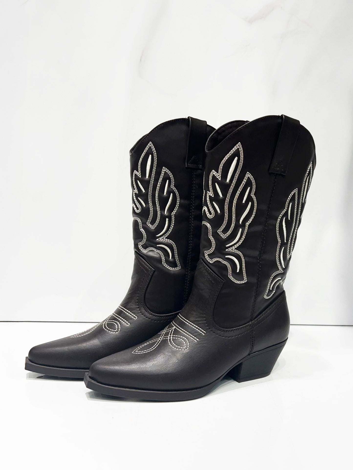 BOTAS EFECTO CUERO COWBOY VILMA - Chocolate Plum Detail:Cloud Dancer