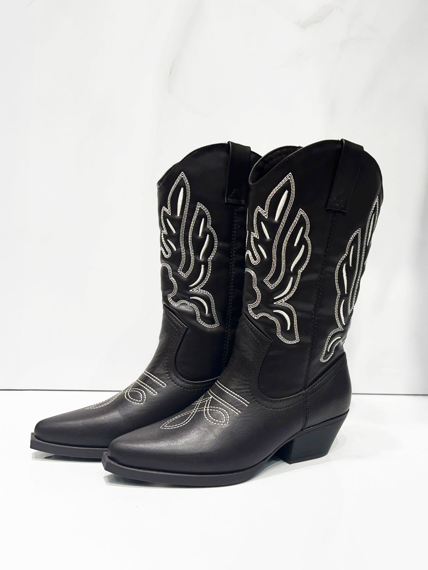 BOTA COWBOY EFECTO CUERO VILMA - Chocolate Plum Detail:Cloud Dancer