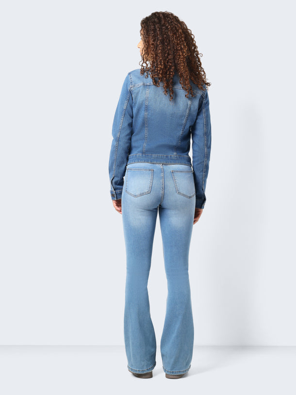 Product CHAQUETA DEBRA DENIM REGULAR FIT - Medium Blue Denim - Image 2