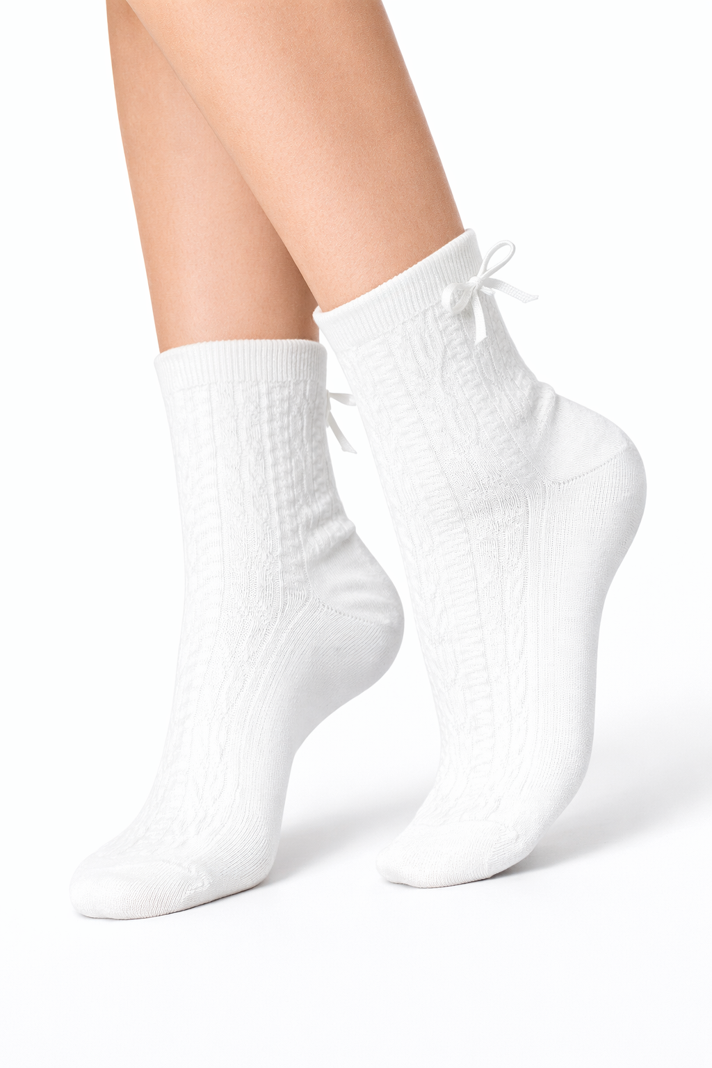 CALCETINES VOLADOS OLIVIA-Cloud Dancer Detail:CABLE AND BOW TRIM