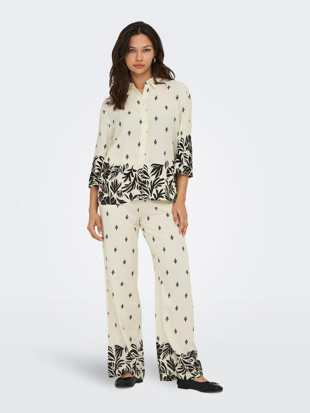 Product CAMISA MAGGIE - Sandshell AOP:BLACK ETHNIC - Image 2