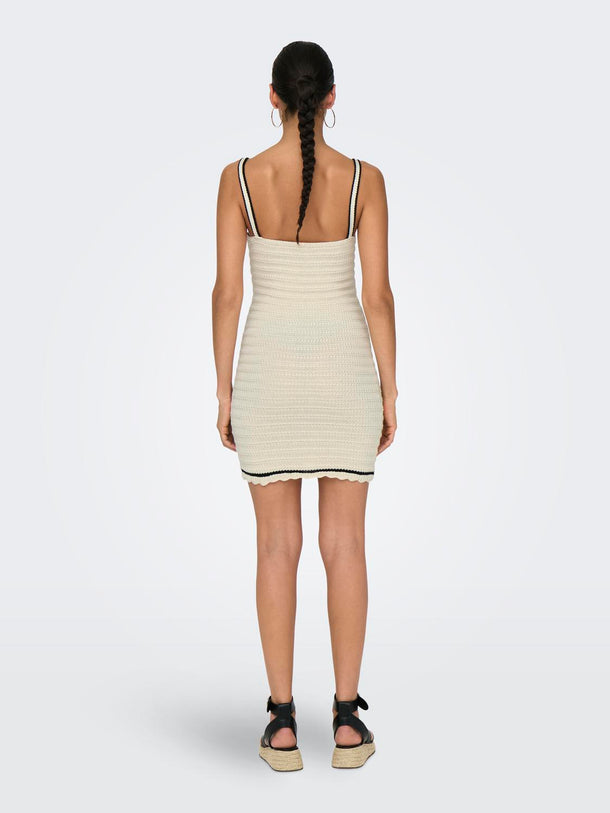 Product VESTIDO MINNIE TEXTURIZADO - Birch Detail:BLACK - Image 3