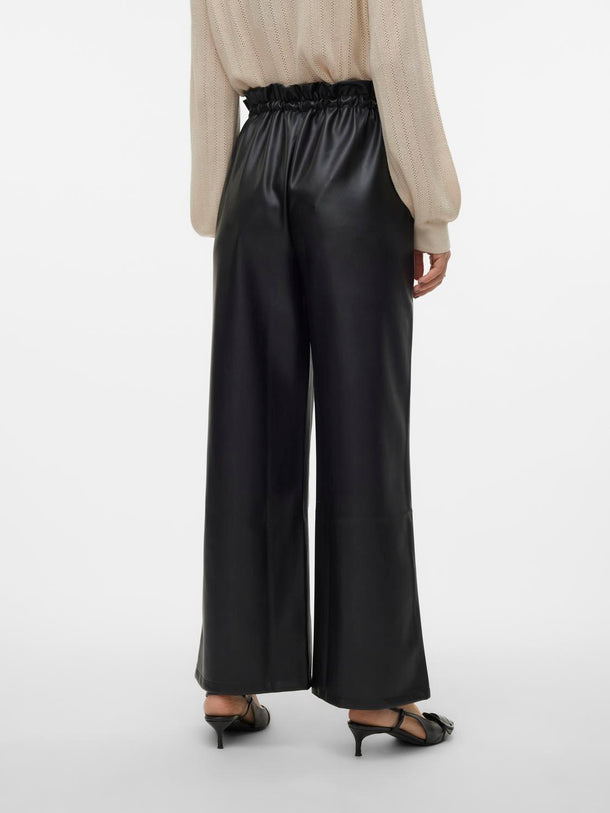 Product PANTALÓN PAULINA EFECTO PIEL WIDE - Black - Image 3