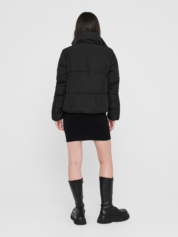 Product CHAQUETA NEW ERICA  - Black Detail:SILVER ZIPPER - Image 5