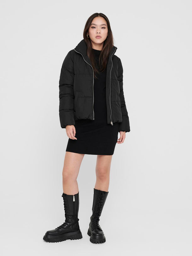 Product CHAQUETA NEW ERICA  - Black Detail:SILVER ZIPPER - Image 4