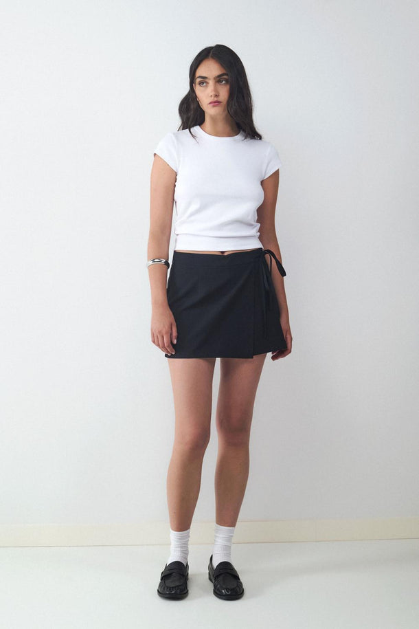 Product MINI FALDA DE TABLAS BMK - Black - Image 1