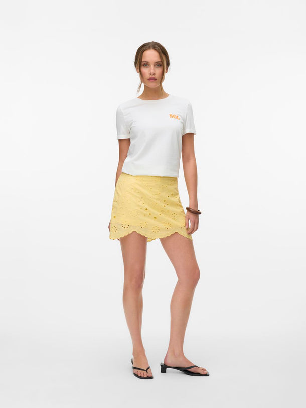 Product FALDA SHORT DE PUNTILLA ANILLE - Pale Banana - Image 2