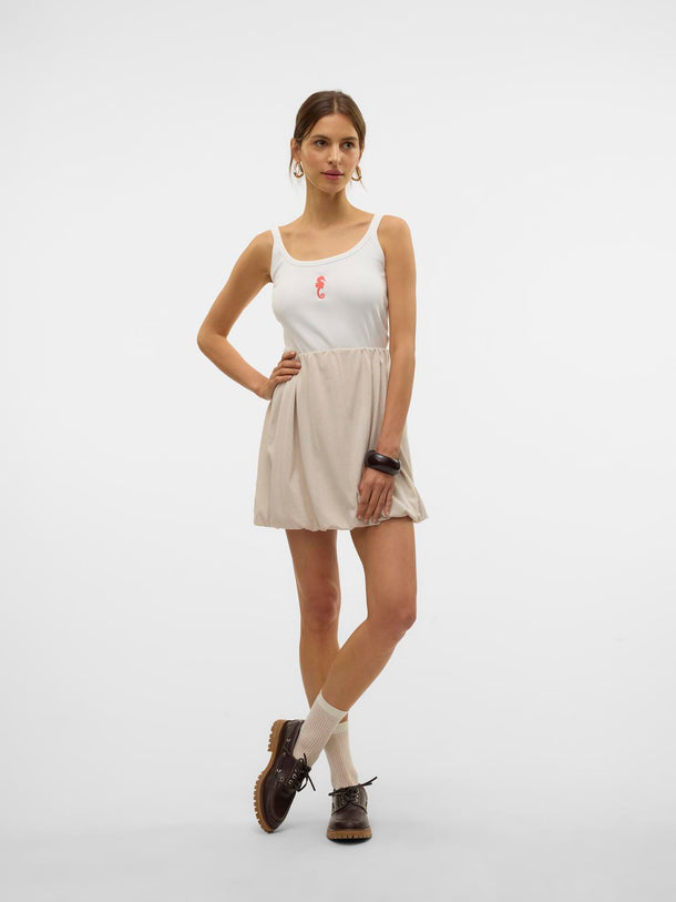 Product TOP BÁSICO SIN MANGAS BORDADO ANA - Snow White Print:SEAHORSE - Image 2