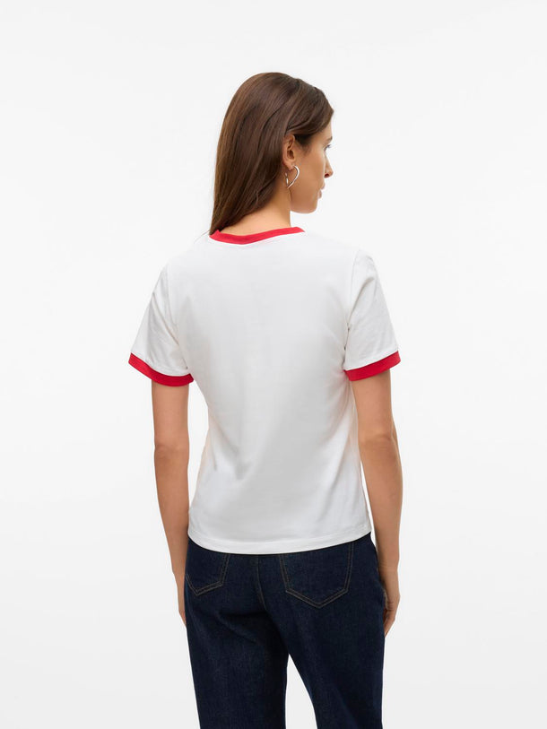 Product POLERA REGULAR ALIA-Snow White Detail:RIBBON RED CONTRAST - BROOKLYN - Image 3