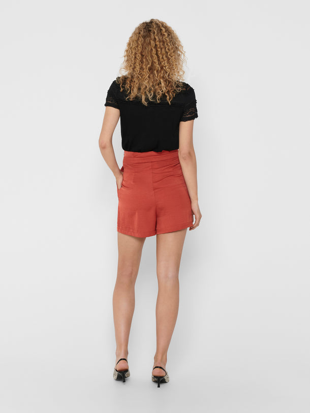 Product SHORT AMANDA CON LAZO EN CINTURA - Hot Sauce - Image 4