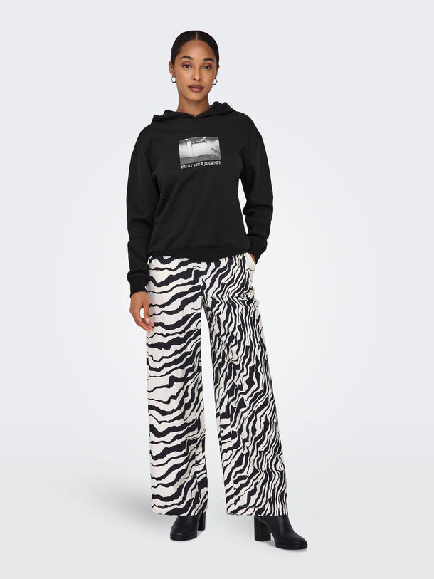 Product POLERON CASSIE - Black Print:Trust + labels brooklyn - Image 3