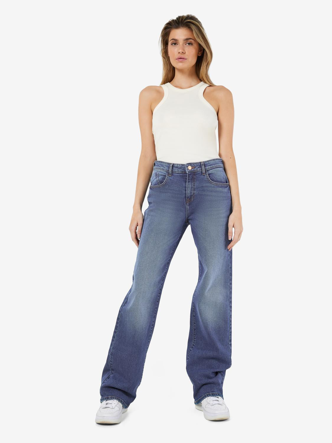 JEAN RECTO TIRO MEDIO YOLANDA - Medium Blue Denim