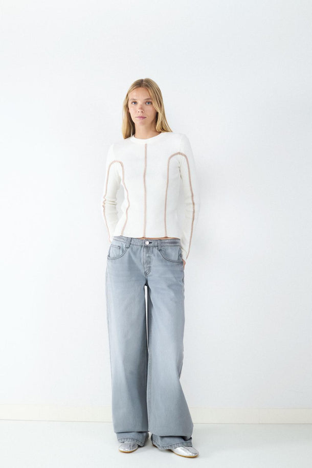 Product SWEATER ACANALADO CON COSTURAS BMK-Ecru - Image 2