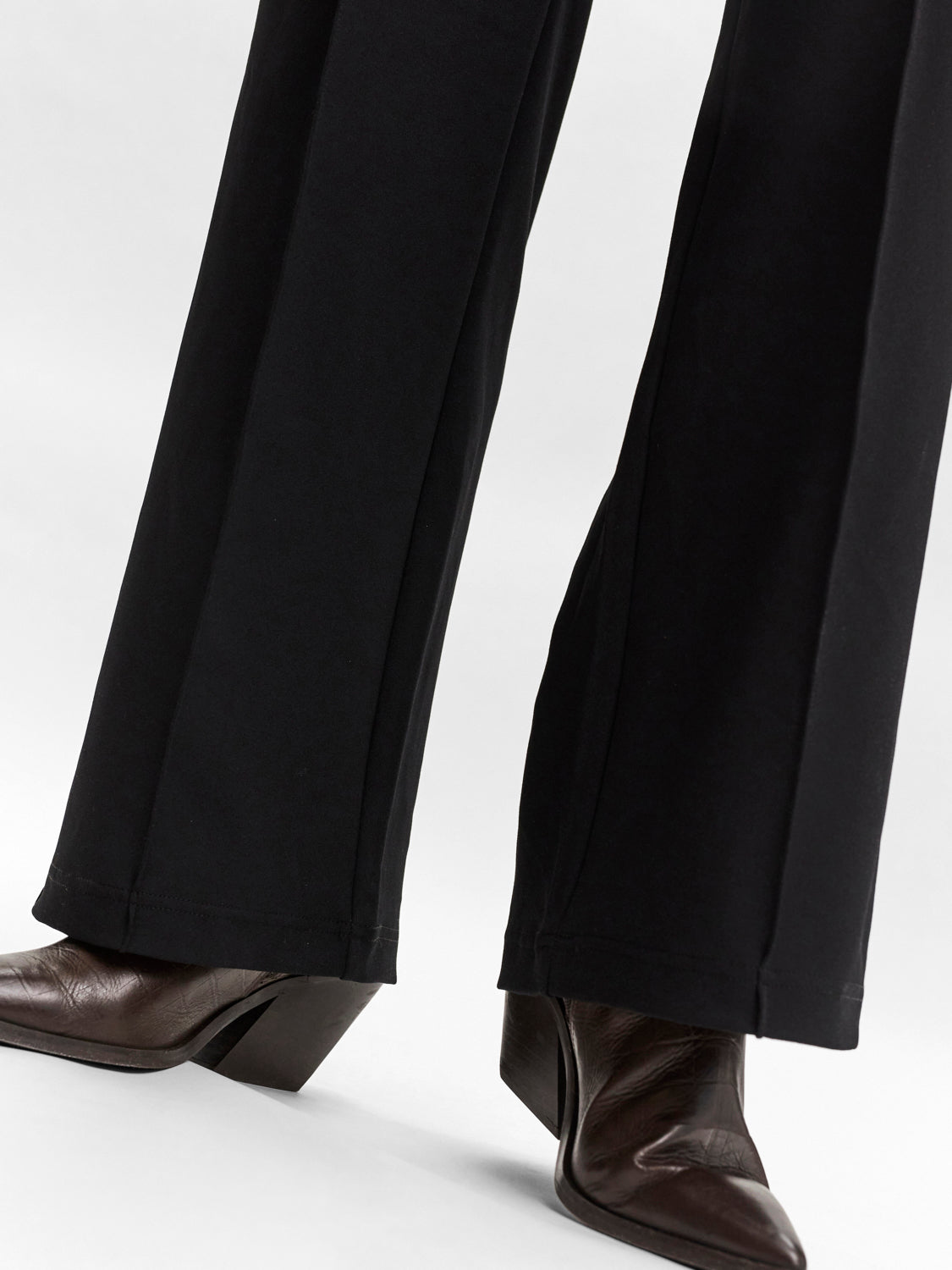 PANTALÓN PINZAS ANCHO BECKY - Black