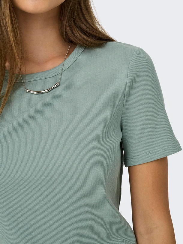 Product POLERA BÁSICA SOFIA-Chinois Green - Image 6