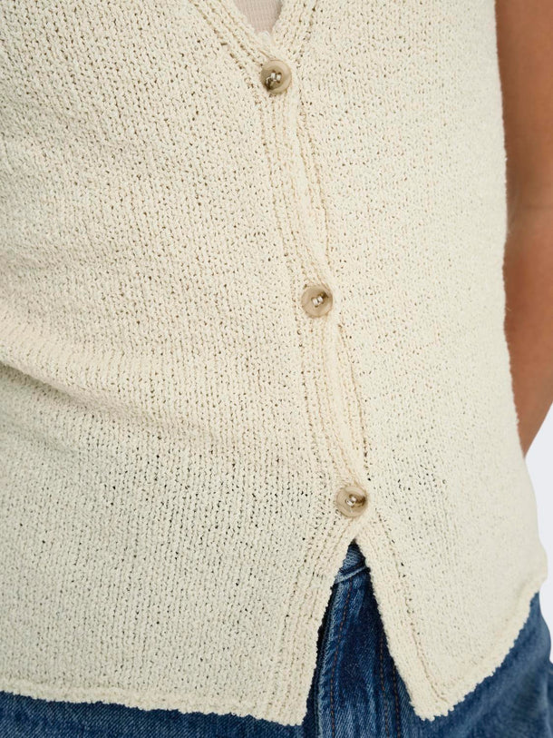 Product TOP TEJIDO CON CUELLO CAMISERO GURLI-Birch - Image 6