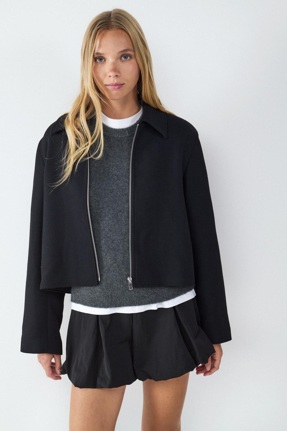 CHAQUETA SOFT CON CIERRE BMK