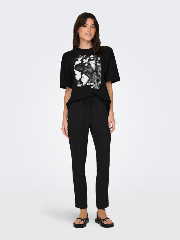 Product POLERA ASTA ESTAMPADA - Black Print:Studio - Image 2