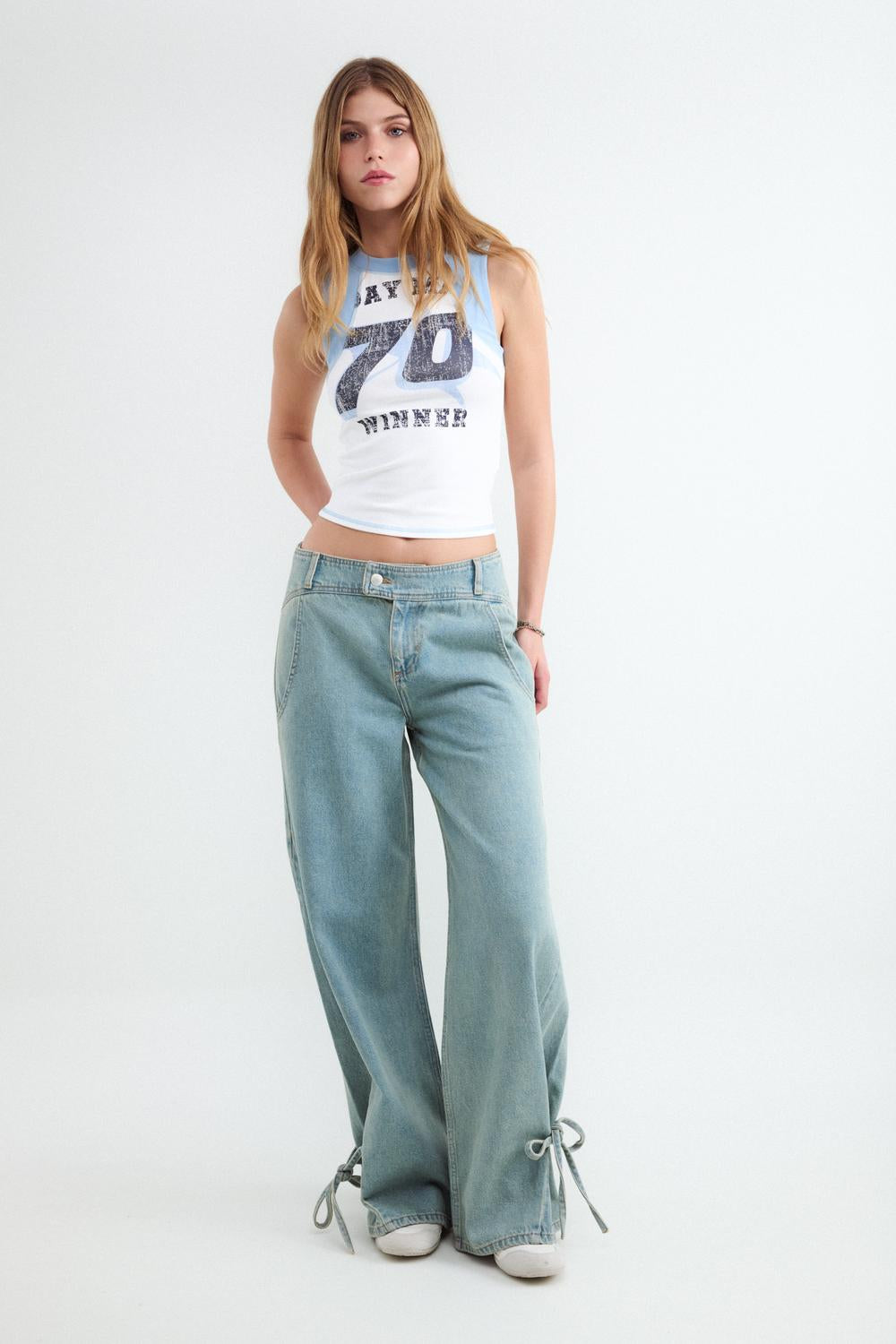 JEAN BOW DETAILS BMK