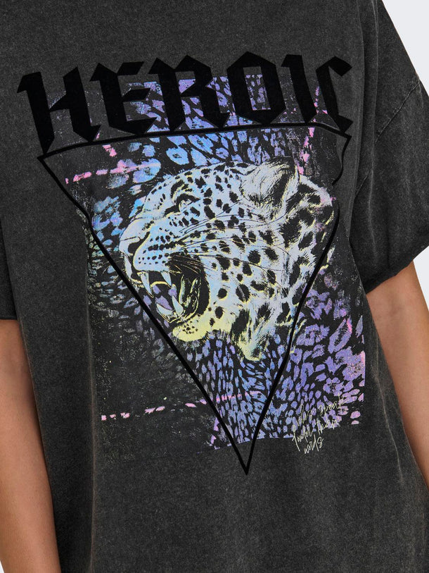 Product CAMISETA LUCY - Black Print:Heroic duchess - Image 6
